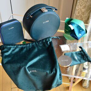 La Mer Medium Round Trunk Tiny Trunk Mother of Pearl Keychains, Mirror